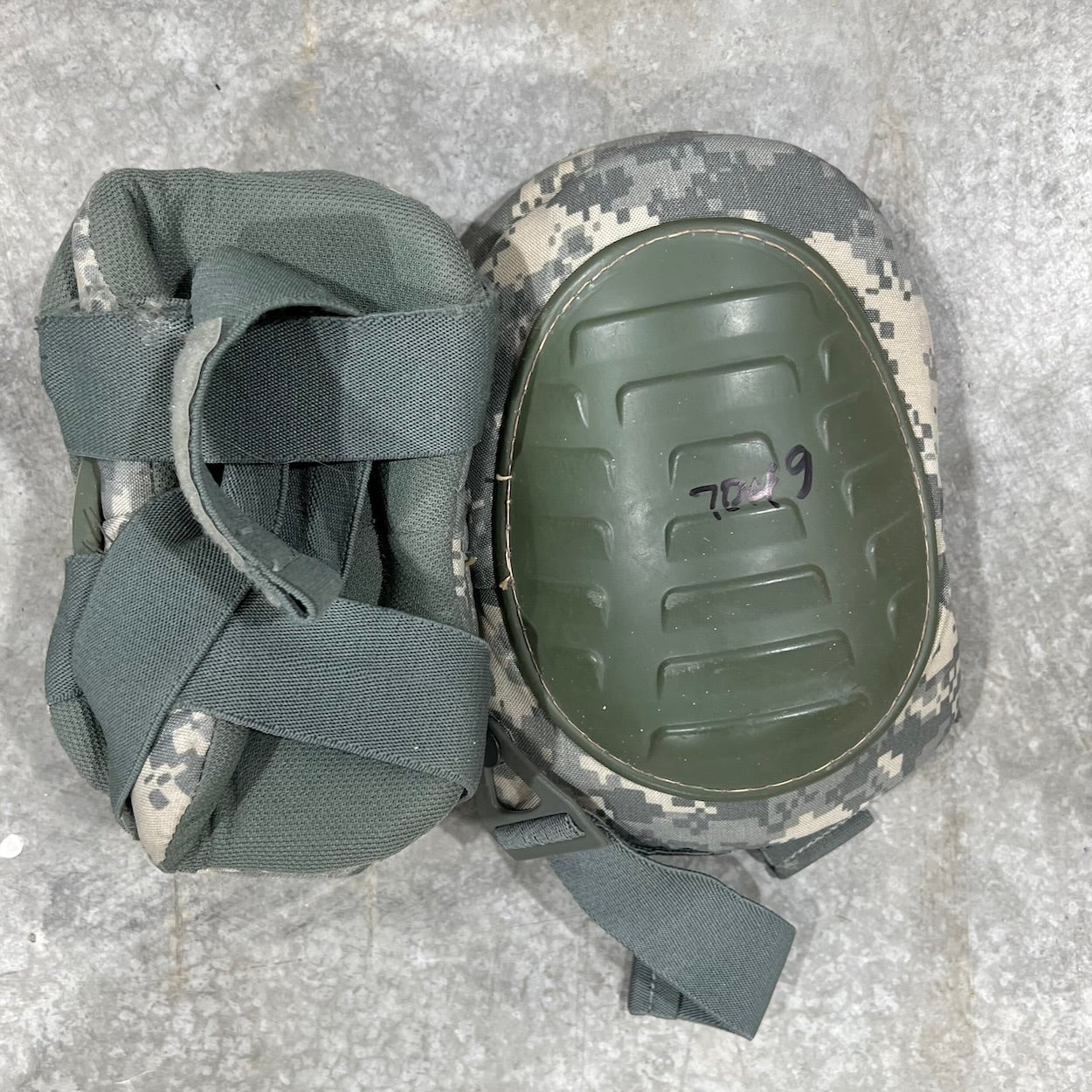 US Military GI Type II ACU Elbow And Knee Pad Sets