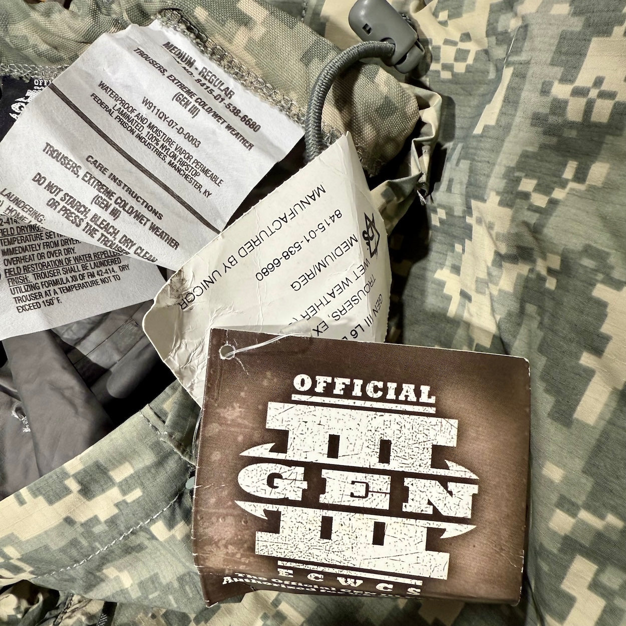 US Military ECWCS Gen III Level 6 Extreme Cold/Wet Weather Trousers Medium