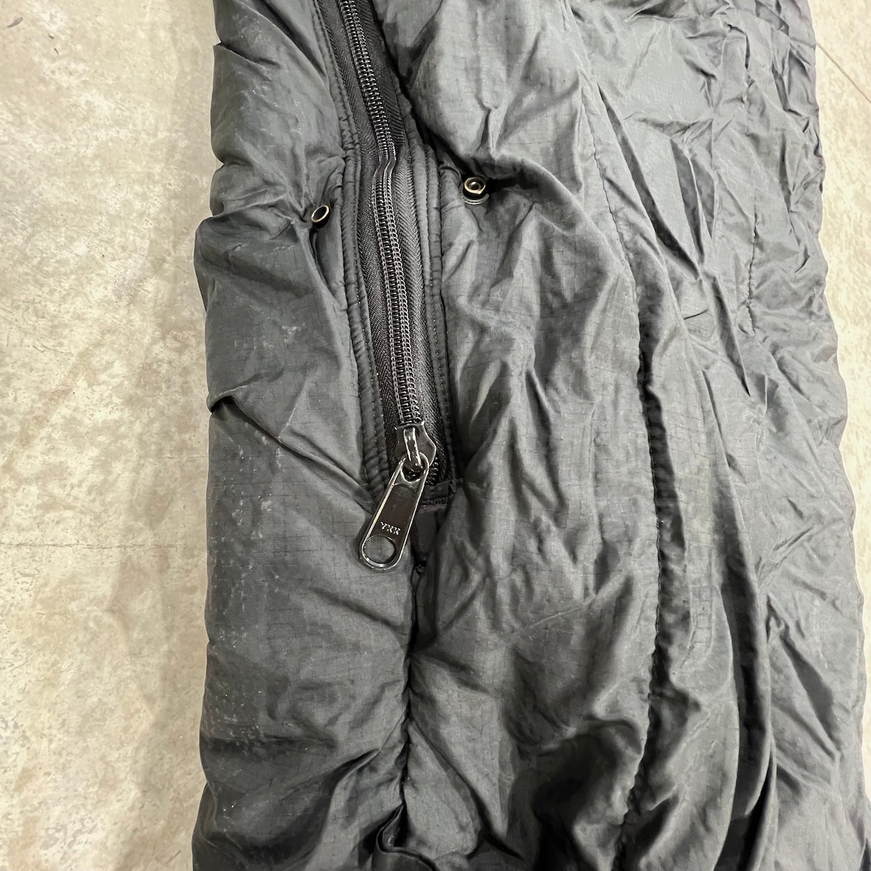 US Military Intermediate Cold Weather Sleeping Bag - Black Mummy Style