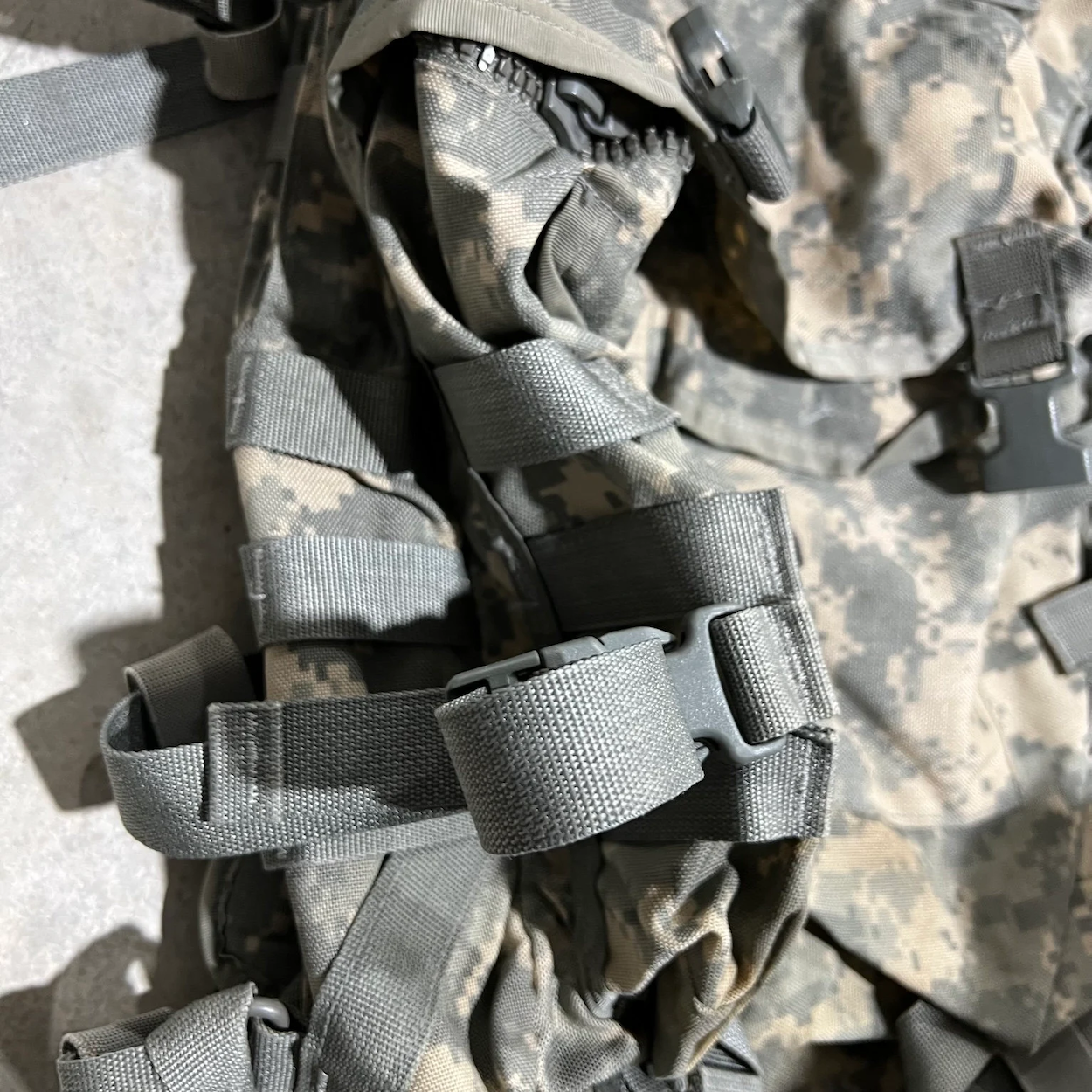 US Army Digital MOLLE II Rucksack GI Military Backpack
