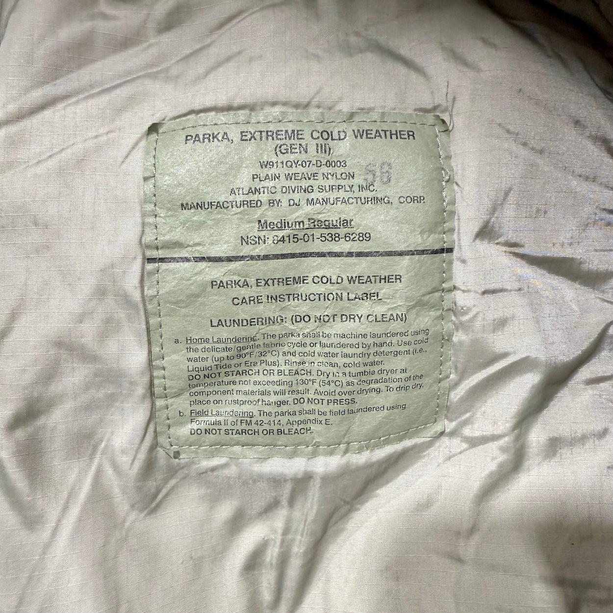 US Army Gen III Level 7 Extreme Cold Weather Parka - USGI Medium Regular