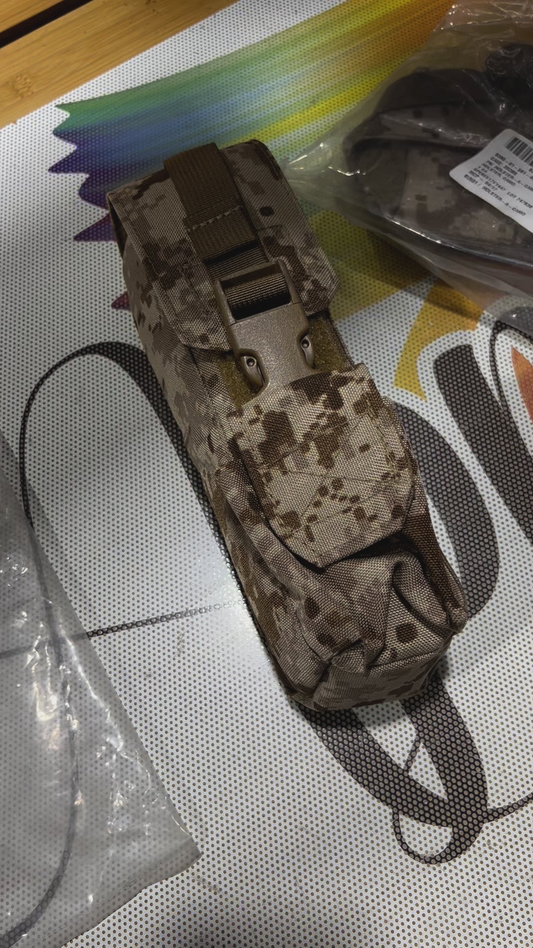 IZLID Tactical Tailor 10" Padded Laser Pouch - Military Digital Camo