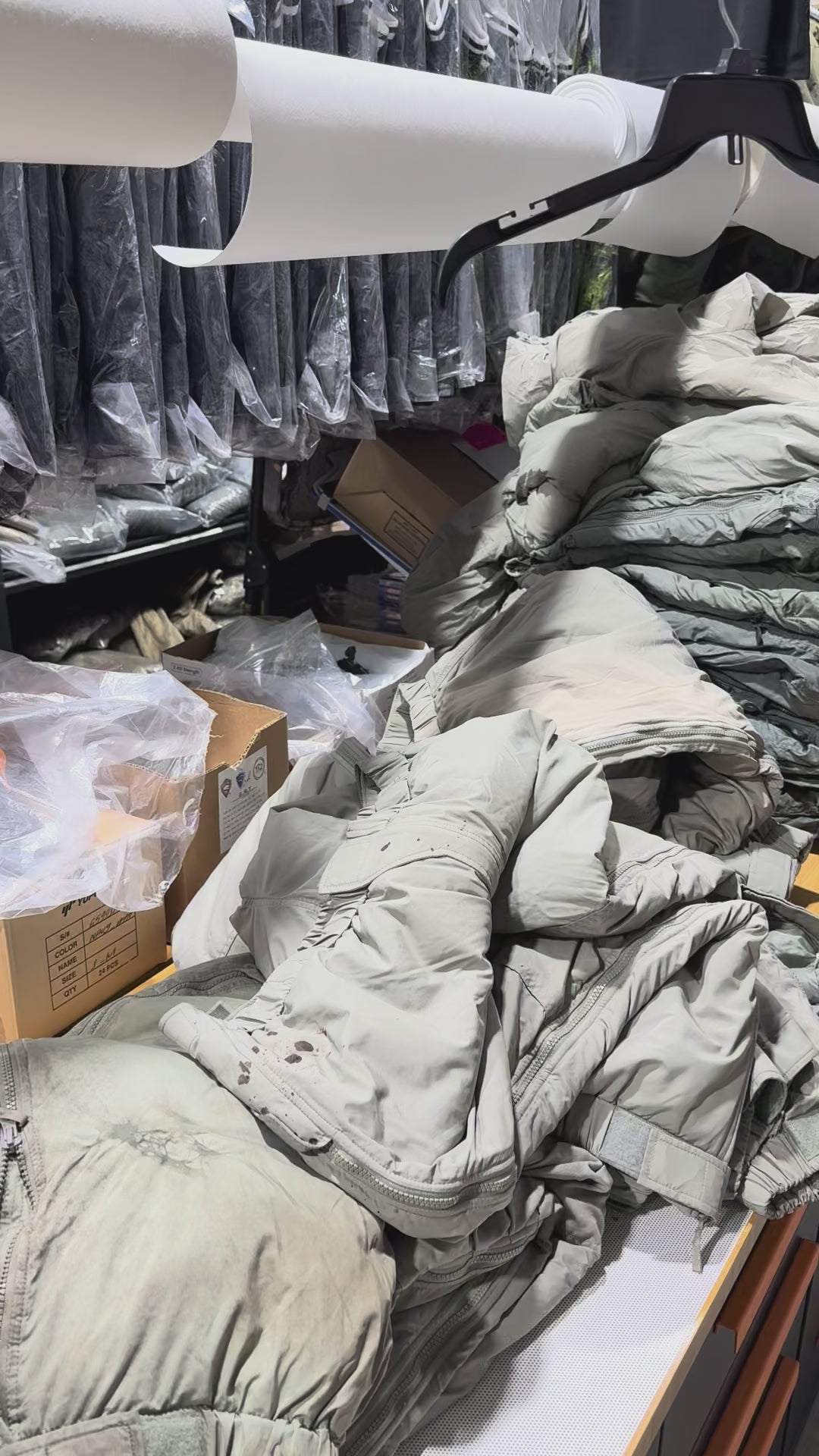 US Army Pants Generation III Extreme Cold Weather Level 7 PrimaLoft Damaged