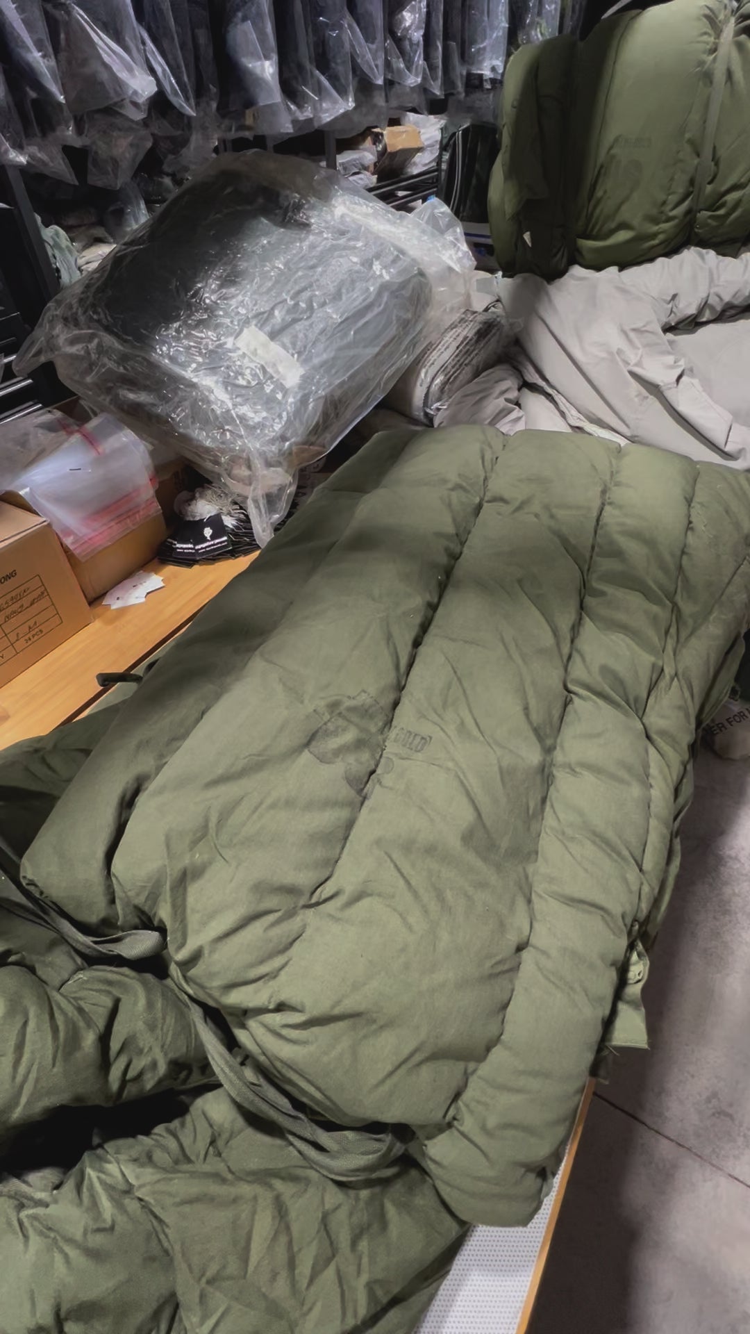 Extreme Cold Weather Sleeping Bag - Military Grade Subzero Mountain Camping Gear