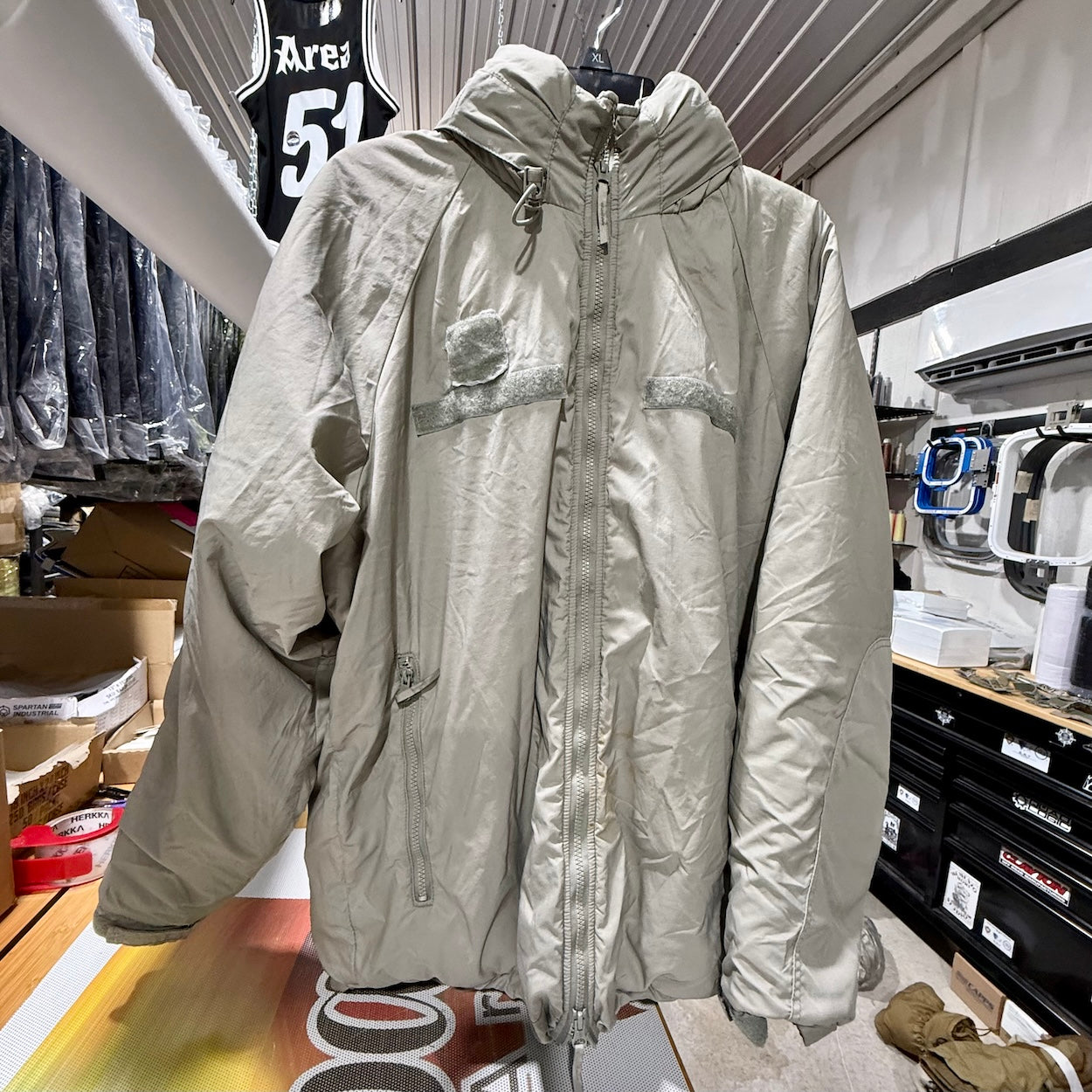 US Army Gen III Level 7 Extreme Cold Weather Parka - Medium Regular (USGI)